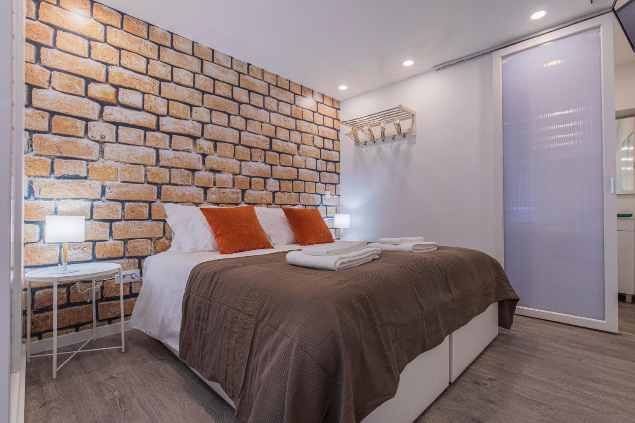 Studio In Alfama By Lucky Surface Lisbon Luaran gambar