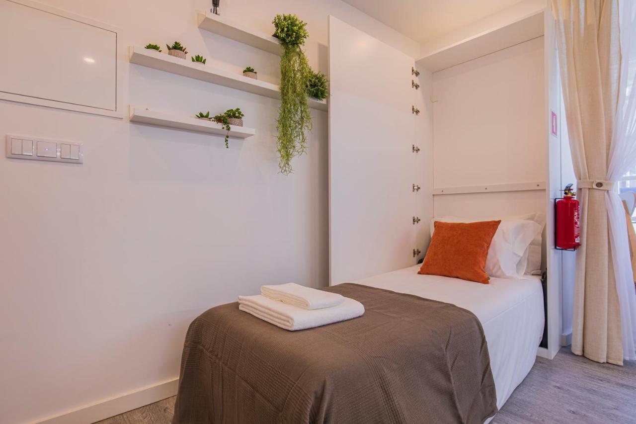 Studio In Alfama By Lucky Surface Lisbon Luaran gambar
